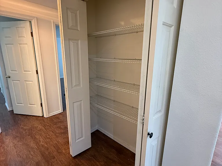 521 SW Forest Grove Dr — Photo 10