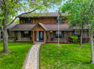 9326 Fernglen Dr, San Antonio, TX 78240