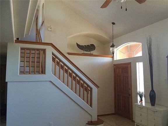 5th image of 5833 Sixta Dr
