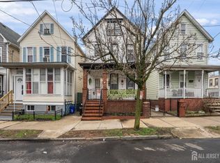 26 Harvey St, New Brunswick, NJ 08901