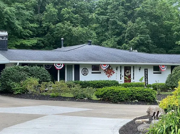 2720 Stafford Dr, Lexington, OH 44904