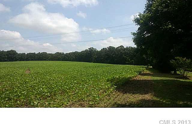 2nd image of 2 Ridge Rd
