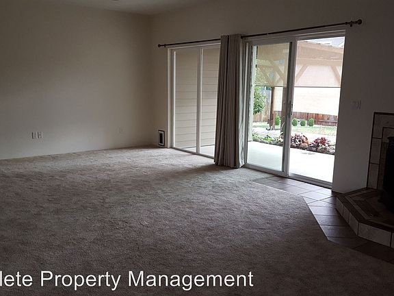 2nd image of 2025 Deer Pointe Ct