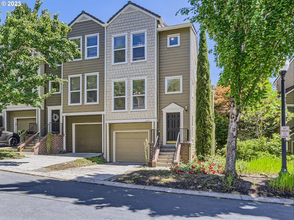 2944 NW Kennedy Ct, Portland, OR 97229