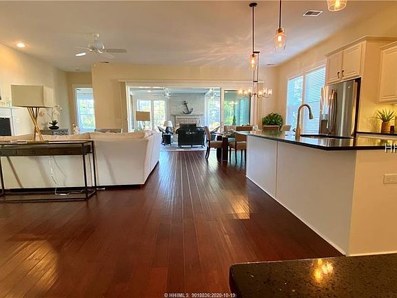 2nd image of 2 Pastel Ln