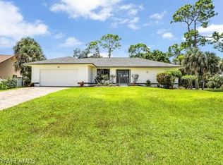 124 Sharwood Dr, Naples, FL 34110