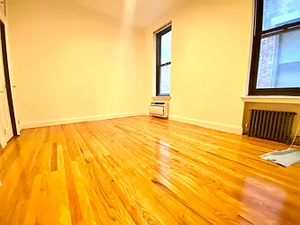 Rented by Nolita Group