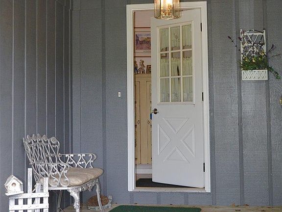 4th image of 1024 N Mill St