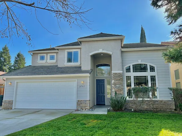 2747 E Seeger Court, Visalia, CA 93292