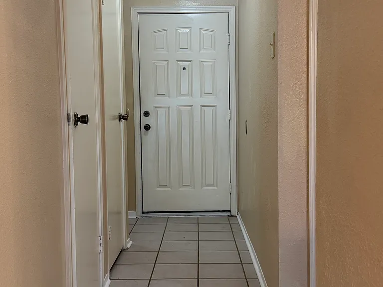 7703 Cambridge St — Photo 2