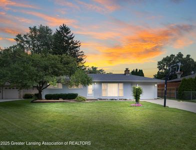 219 Woodhaven Dr, Lansing, MI, 48917