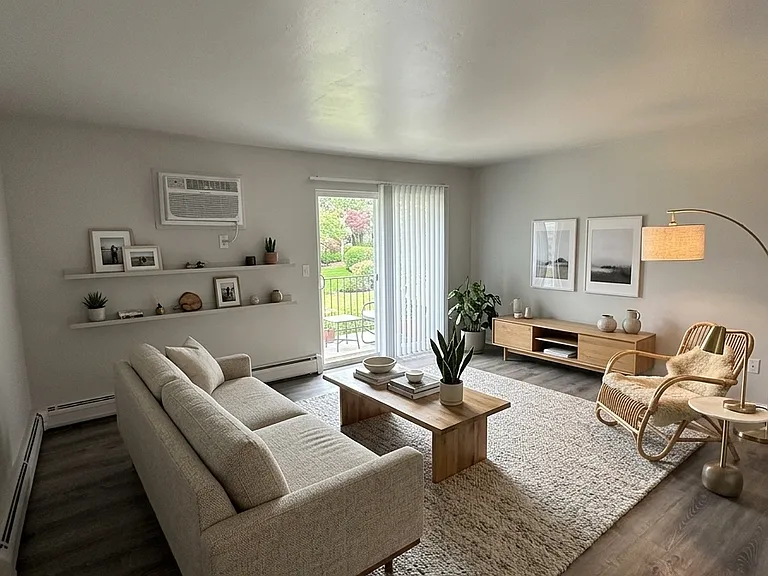 Juniper Square — Photo 17