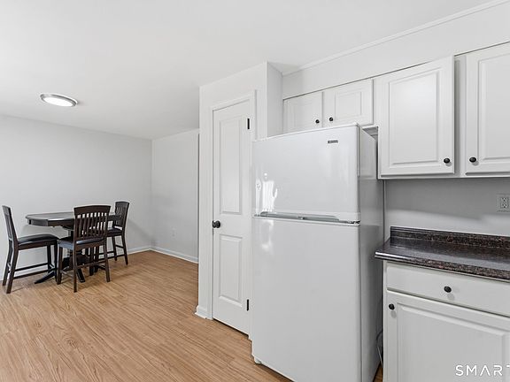 5th image of 472 Dowd Avenue #472
