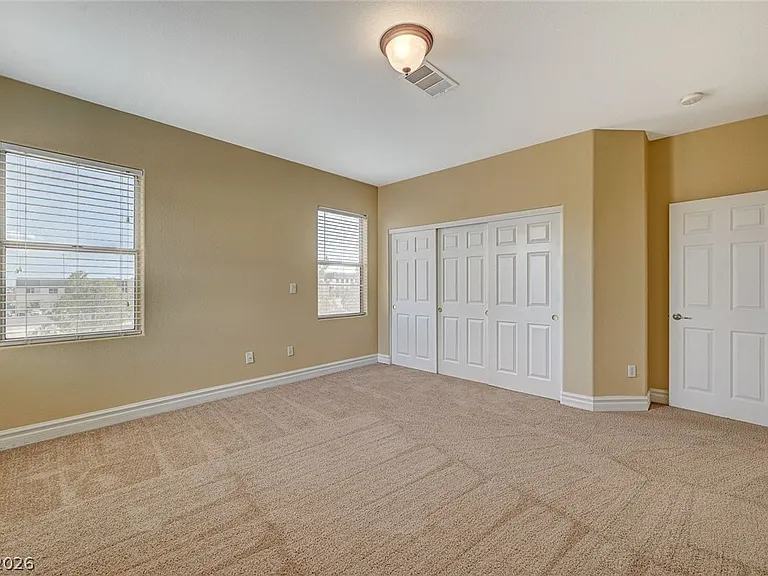 9462 Castillana Ct — Photo 23