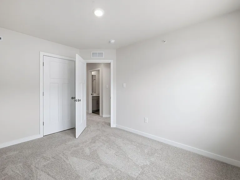 524 Cooper St — Photo 15