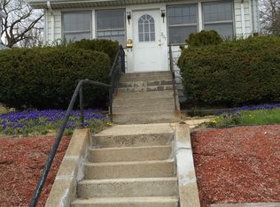 207 Hamilton St, Worcester, MA 01604