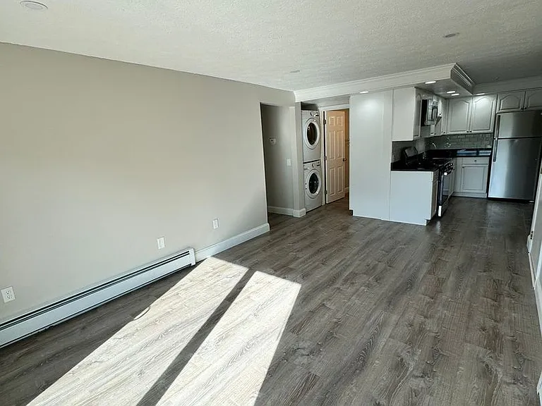 Pondsview Apartments — Photo 165