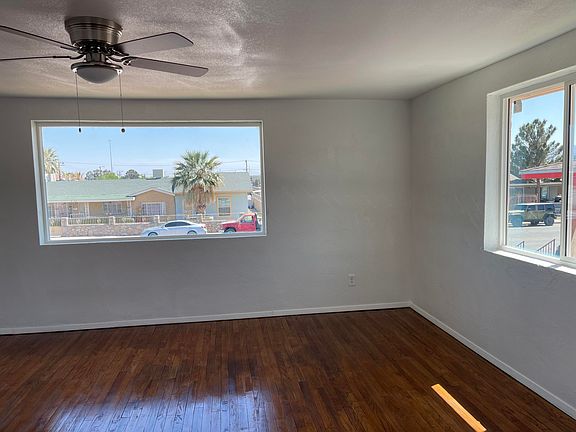 4th image of 3329 E Yandell Dr