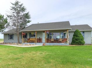 19490 Goodson Rd, Caldwell, ID 83607
