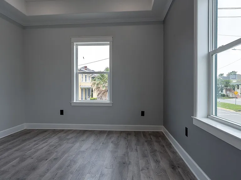 1801 Rosenberg — Photo 44