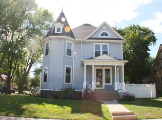 705 8th Ave, De Witt, IA 52742