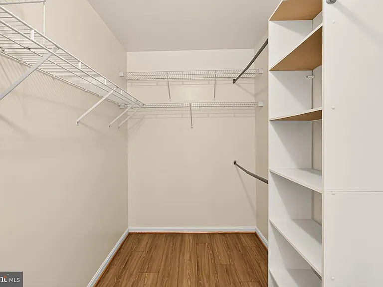 14637 Stream Pond Dr — Photo 30