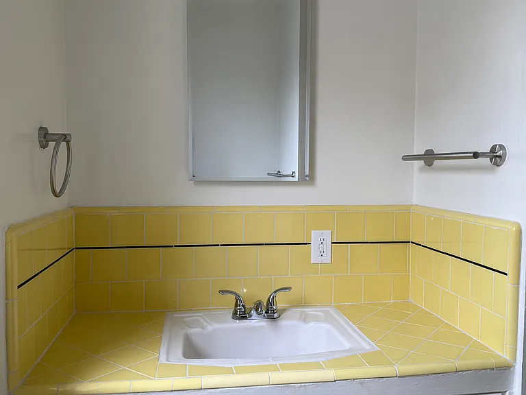 100 Mira Mar Ave — Photo 6