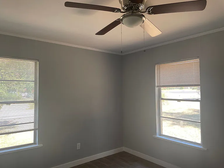 3411 Stone Rd — Photo 3