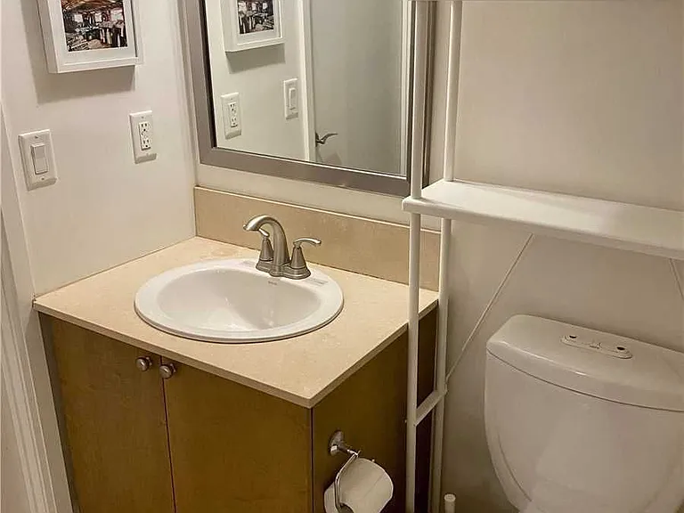 2191 Yonge St #1207 — Photo 9