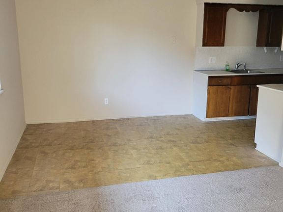 4th image of 217 W Muskogee St #215
