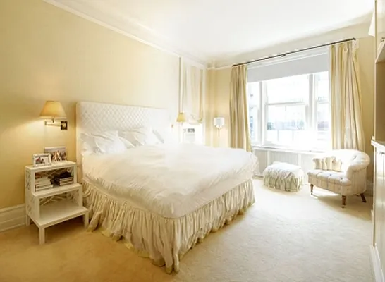 Sold by Warburg | media 3