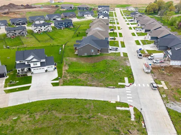 15 Park Pl #5, Iowa City, IA 52240