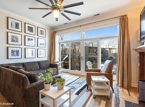 3rd image of 4152 N Lincoln Ave Unit 6W