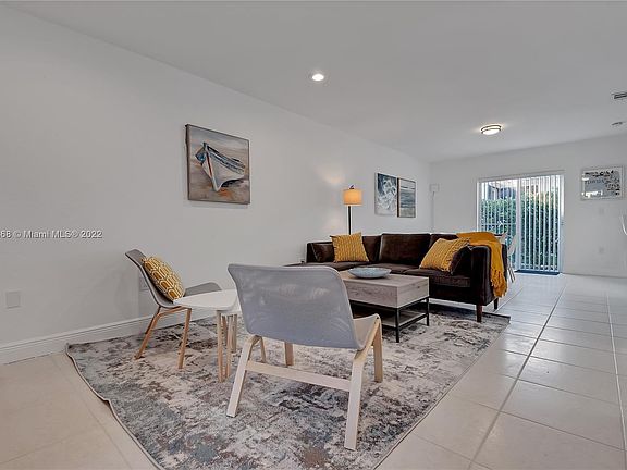 2nd image of 415 NW 52nd St #0
