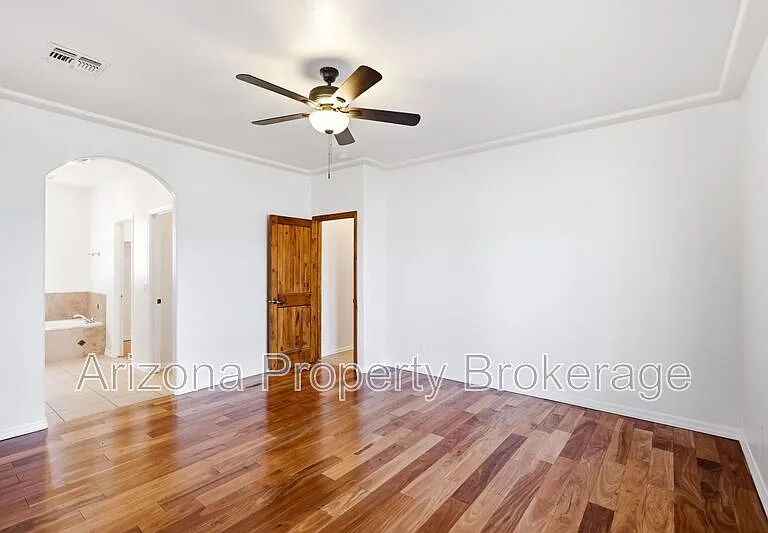 1933 W Tanya Trl — Photo 22