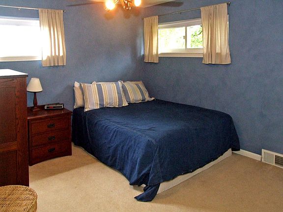 5th image of 31616 Folkstone Dr
