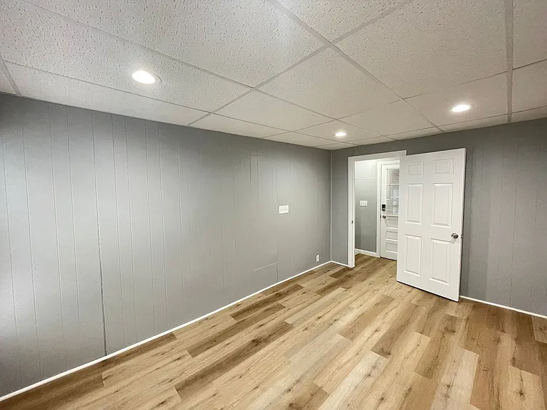 266 Douglas St #1 — Photo 26