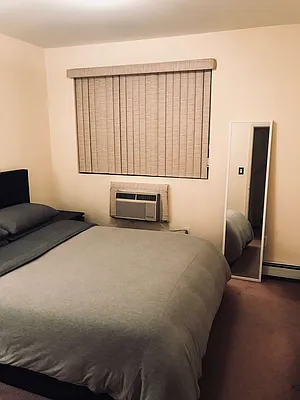 Rented by Metropolis International Realty Inc. | media 8