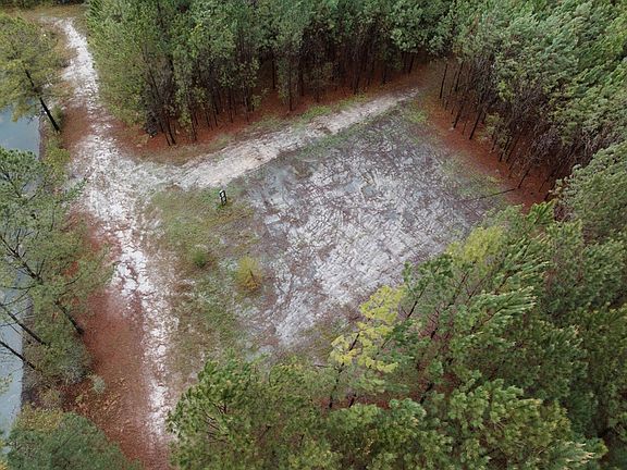 2nd image of 2324 Old Screven Rd