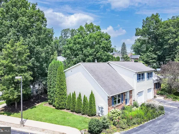 301 Amblewood Way, State College, PA 16803