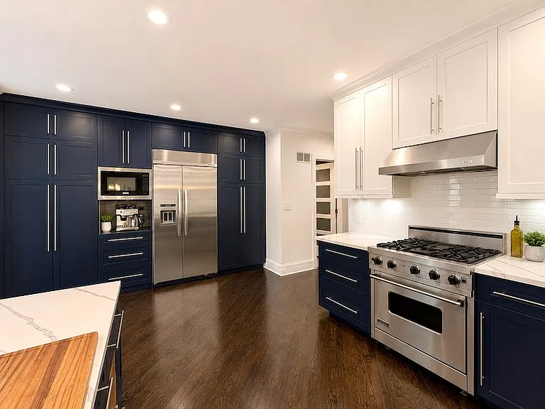4444 N Winchester Ave — Photo 8