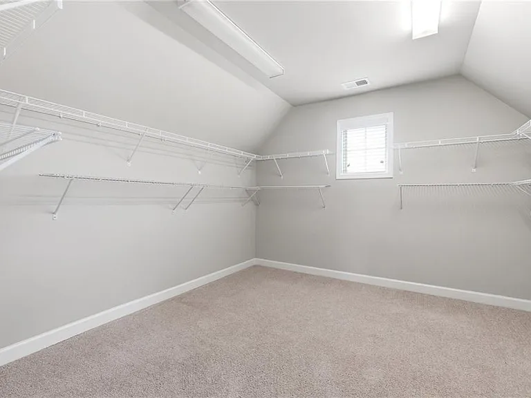 304 Cochin Dr — Photo 35