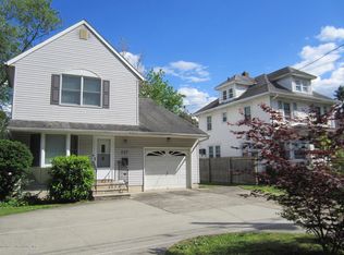 537 W Front St, Red Bank, NJ 07701