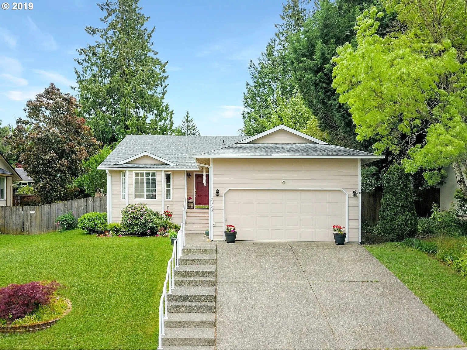 9305 NE 12th Way photo 1