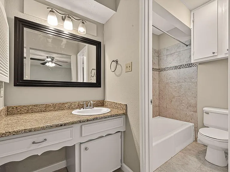 1519 Hitherfield Dr — Photo 28