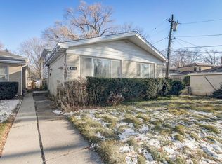 9305 E Prairie Rd, Evanston, IL 60203
