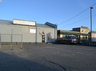 920 S 1st St, Coos Bay, OR 97420