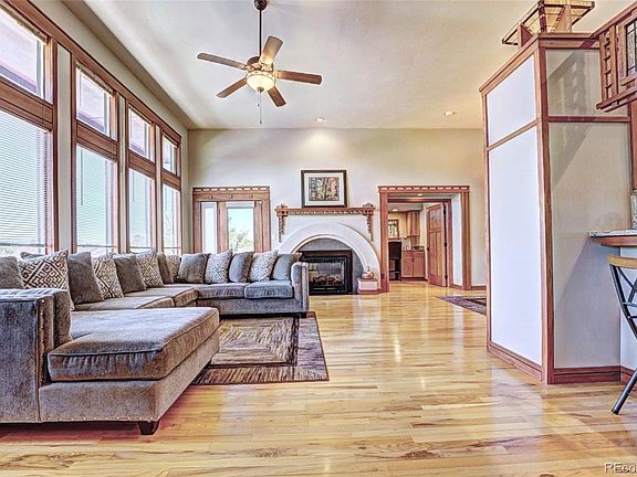 5th image of 724 Ivanhoe Way