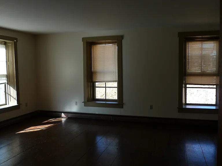 24 State Street — Photo 5