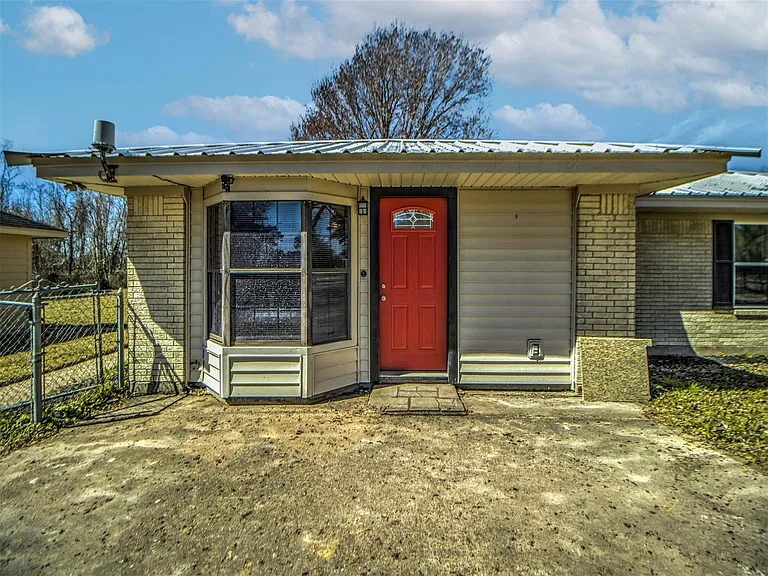 16271 Hamshire Rd — Photo 6